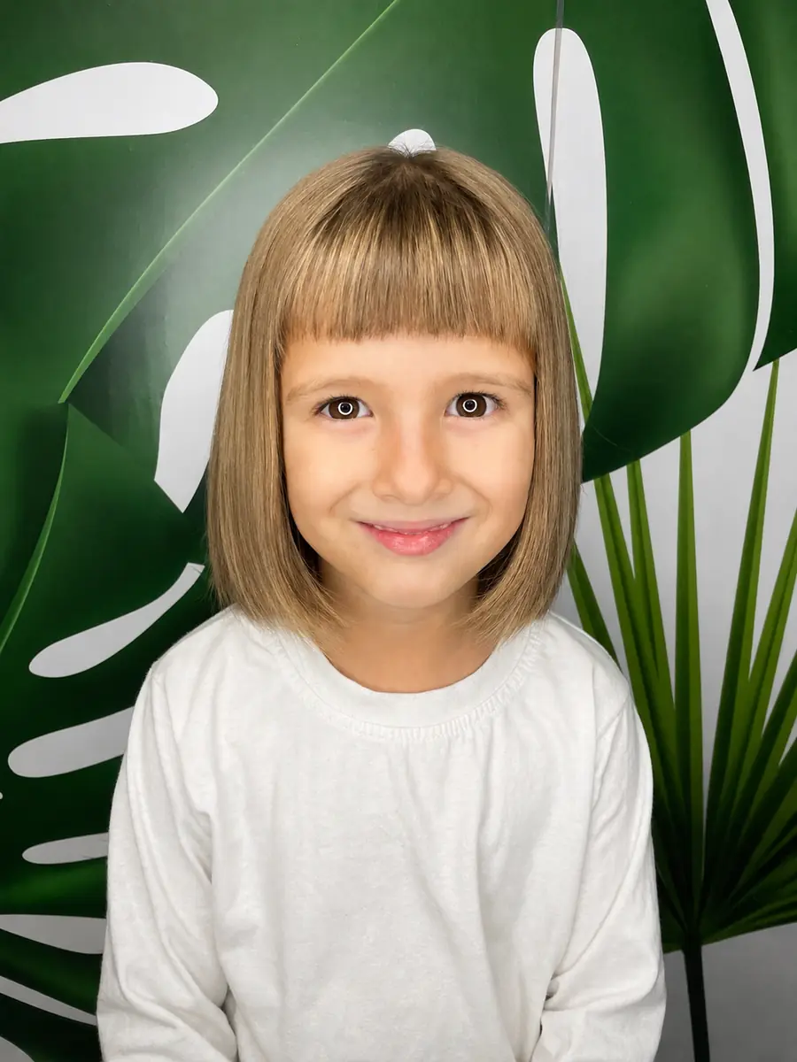 Corte con flequillo para nina